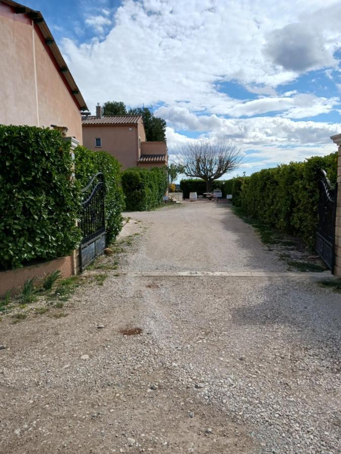 Vents D'Anges Bed & Breakfast Sainte-Cecile-les-Vignes Bagian luar foto