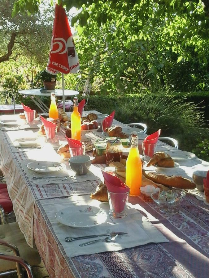 Vents D'Anges Bed & Breakfast Sainte-Cecile-les-Vignes Bagian luar foto