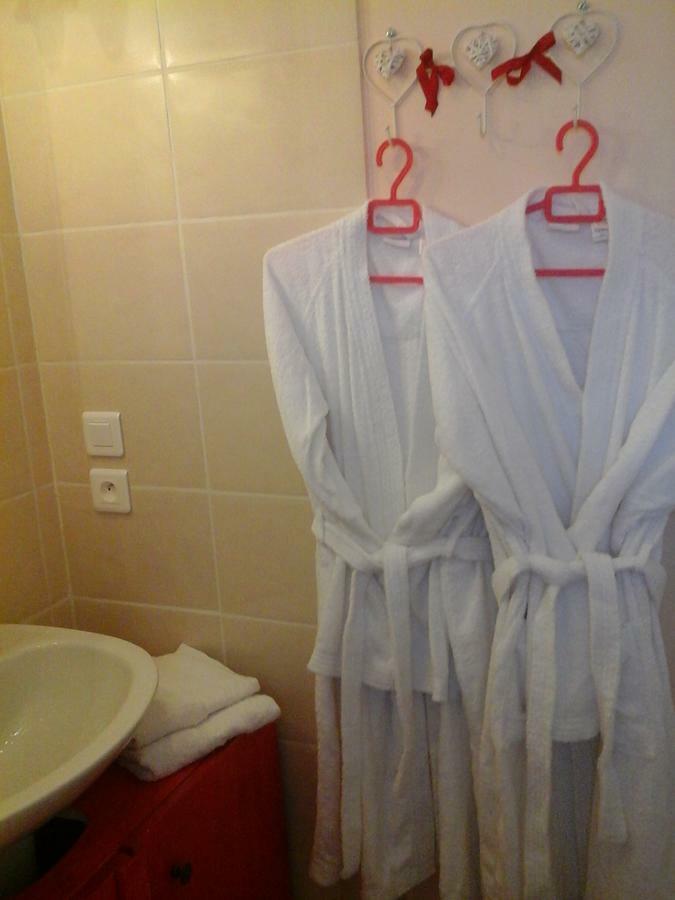 Vents D'Anges Bed & Breakfast Sainte-Cecile-les-Vignes Bagian luar foto